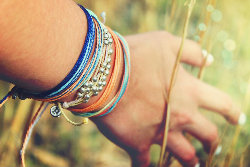madielarus's tweet photo. Make sure to check out the new PuraVida bracelets! 10% off with the promo code MADISONLARUS10

http://t.co/PWgc4PCvtN http://t.co/q5GYt0wAQN