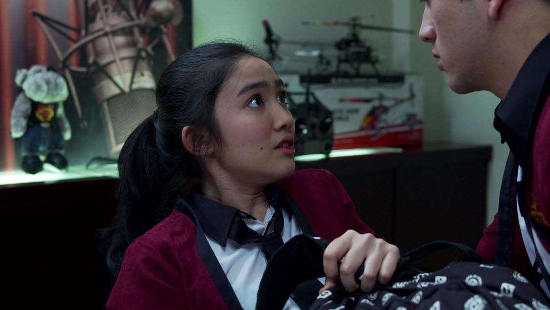 Beneran <a href="/FebbyBlink/">Febby Rastanty</a> dan <a href="/rizkynazaarr/">rizky nazar</a> saling jatuh cinta?

Nantikan #HighSchoolLoveStory 10 Agustus, pkl 17.00WIB