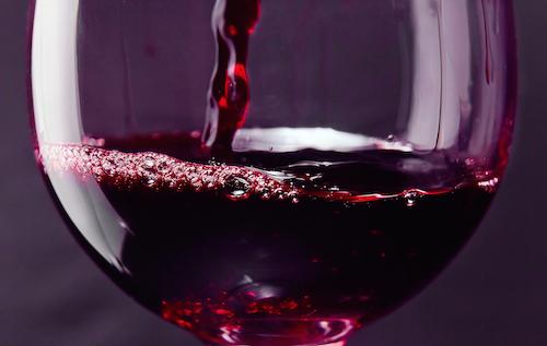 WineEnthusiast's tweet photo. 12 top-rated Chianti bottles under $40: http://t.co/HPQPUF27n7 http://t.co/hoVtyGA4sz