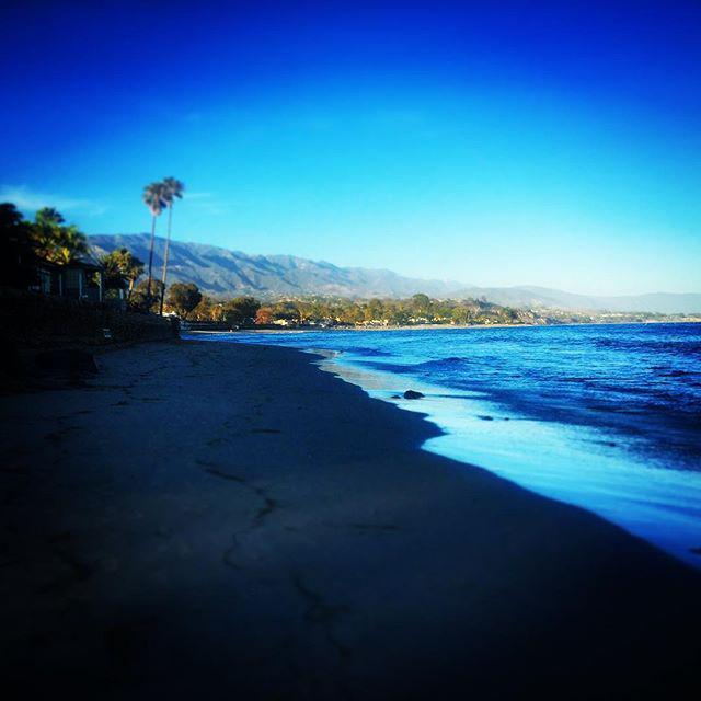 aresfip's tweet image. @ thacifitnessblog:End of my day with a short run by the beach 🙏🏼! I just love where I live #2milesrun #healthylivi…