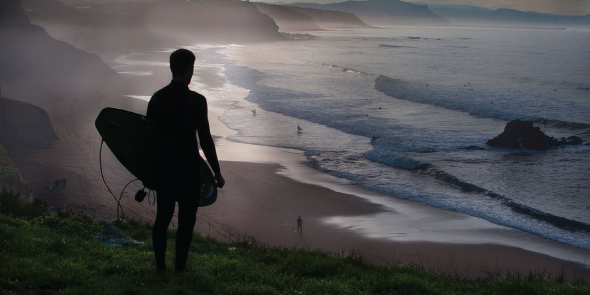 #Surfing en #Euskadi.

#locosporelsurf 

sindustrysurf.com