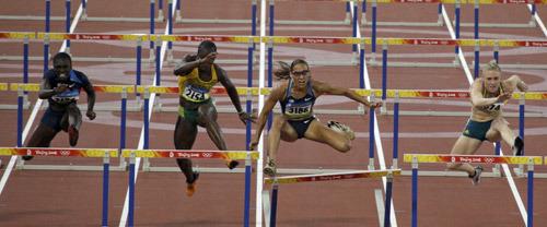 Happy 33rd birthday to the one and only Lolo Jones! Congratulations 