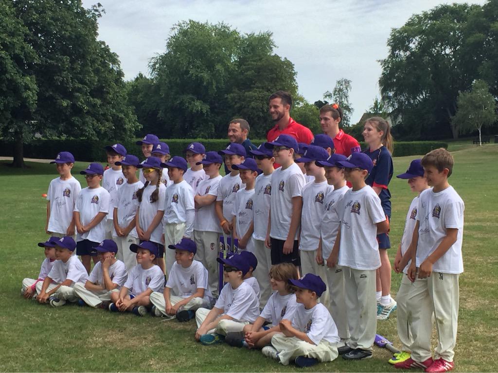 Inspiring the next generation with the #GilbertCup @RL_Cricket. Thanks <a href="/Graham_Napier/">Graham Napier</a> <a href="/tcm_33/">Thomas Moore</a> &amp; <a href="/mattsalisbury10/">Matt Salisbury</a>