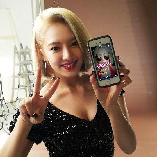 [PIC][06-08-2015]HyoYeon xuất hiện trên ấn phẩm tháng 9 của tạp chí "SURE" CLo9SAxUcAMqEVO