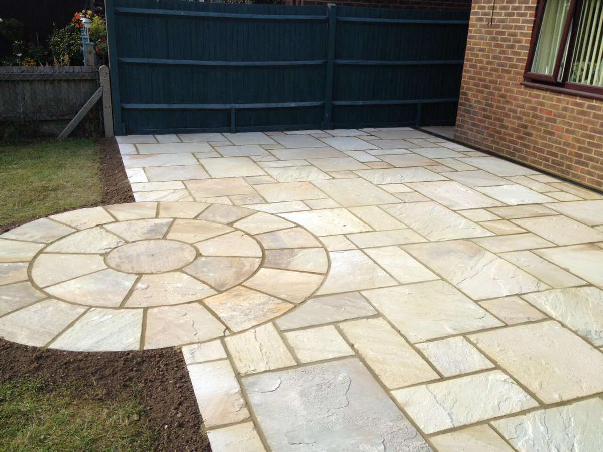 PavingPro's tweet image. Check out the patio we have just completed.
For more info on our services go to propavingservices.co.uk