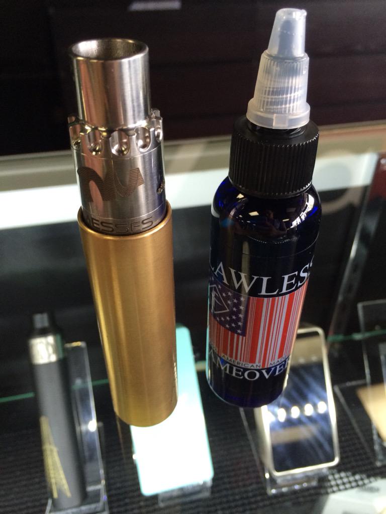 twin_brodie's tweet image. My favorite setup, with fruit loops n Ice cream juice #VapePorn #RigMod #RigV2 #FlawlessVapors