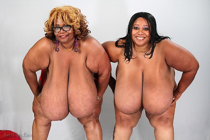 All smiles... Norma Stitz &amp; Cotton Candi. http://t.co/zwLbRSWVyN or at http://t.co/SKruknTT9R http://t<a href="/tag/mvsales"class="tags"><span>#mvsales</span></a>