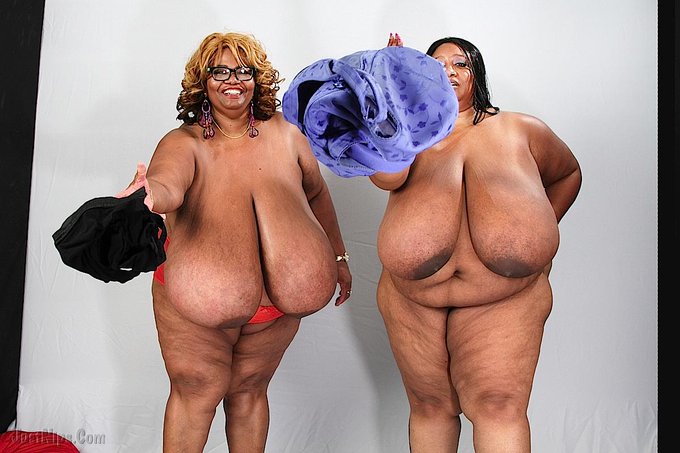 Bra Toss!!! Norma Stitz &amp; Cotton Candi. http://t.co/zwLbRSWVyN or at http://t.co/SKruknTT9R http://t<a href="/tag/camgirl"class="tags"><span>#camgirl</span></a><a href="/tag/manyvids"class="tags"><span>#manyvids</span></a>