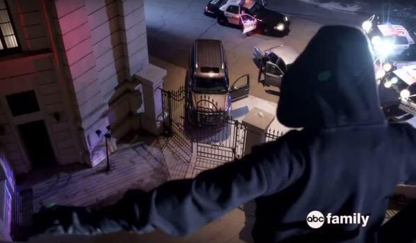 MicahBanks's tweet image. What I'm gonna do if they don't show us who A is 😩😩🔫🔫 #PLLProm #PLLChat