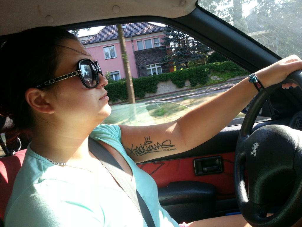 yazzmin44's tweet photo. @koolsavas kingmäßig unterwegs ;)
#onelove http://t.co/wpmmhT09Vn