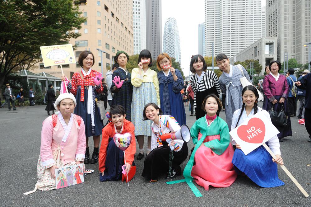 みう 令和 Sealds 当時 Saspl メンバーの 東京大行進15 上中央3人左から 福島菜々子 さん Nanako62 おもち さん Ricecake97 伊勢桃李 さん byx8nh みんなチマチョゴリがお似合い Http T Co 7gmxcqw1pg みう 令和 Sealds 当時 Saspl メンバーの 東京大行進15 上中央3人左から 福島菜々子 さん Nanako62 おもち さん Ricecake97 伊勢桃李 さん byx8nh みんなチマチョゴリがお似合い Http T Co 7gmxcqw1pg