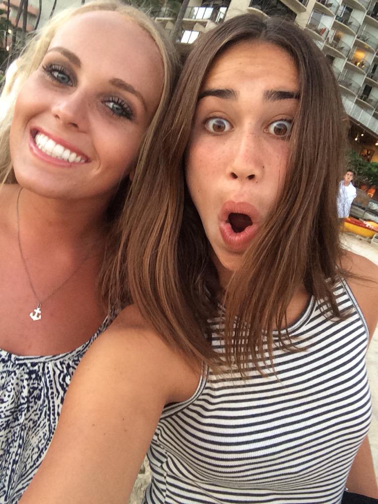 Happy birthday Chloe!! Love Ya girl!