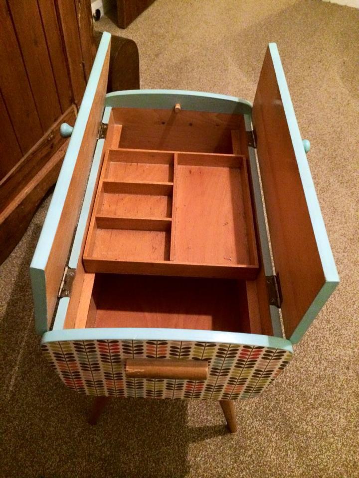 ReesPieces86's tweet photo. Latest little project #orlakiely #anniesloan #prettylittlethings #retro http://t.co/fEZ6KkPd8d