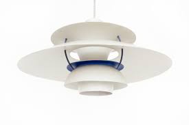 The more that I look it, the more that I like it! #PH5 #PoulHenningsen #LouisPoulsen #Copenhagen #design #lamp