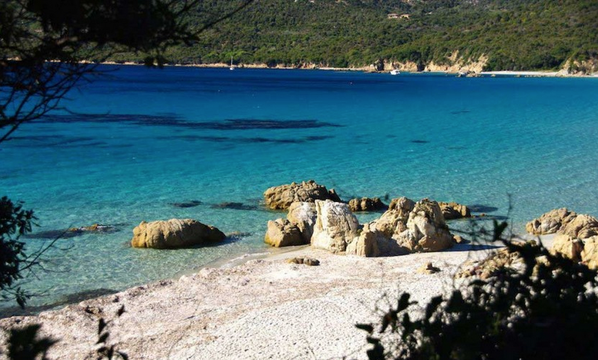 RT <a href="/CorseAutrement/">La Corse Autrement</a>: 📷 Cupabia la-corse-autrement.fr/baie-cupabia-c… #Corse #Plage #MagnifiqueFrance