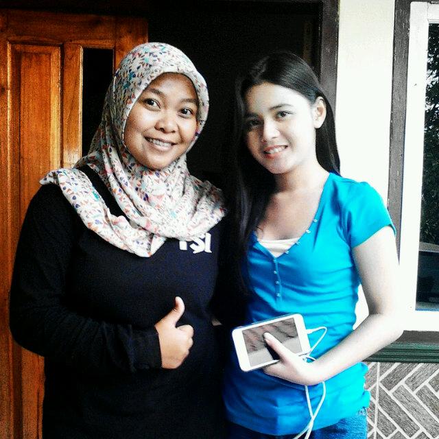 Makasih udah mau foto :* <a href="/rucitarucita/">Rieski Rucita</a>
