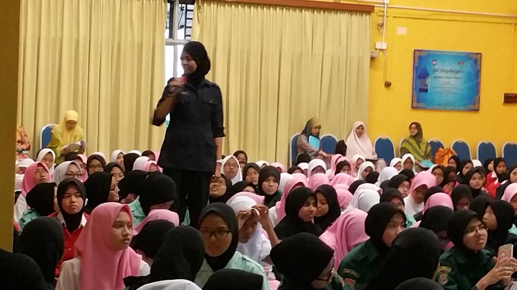 STFJB's tweet photo. Mesyuarat Agung Tahunan Koperasi STFJB Berhad Kali Ke 39 di Dewan Bestari STF. http://t.co/xrUvbhyMMn