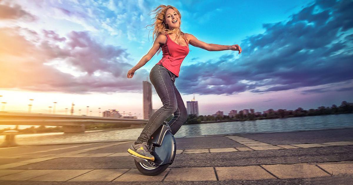 Up to 80% Off Airwheel X3 in White. Bid now! ow.ly/QvF56