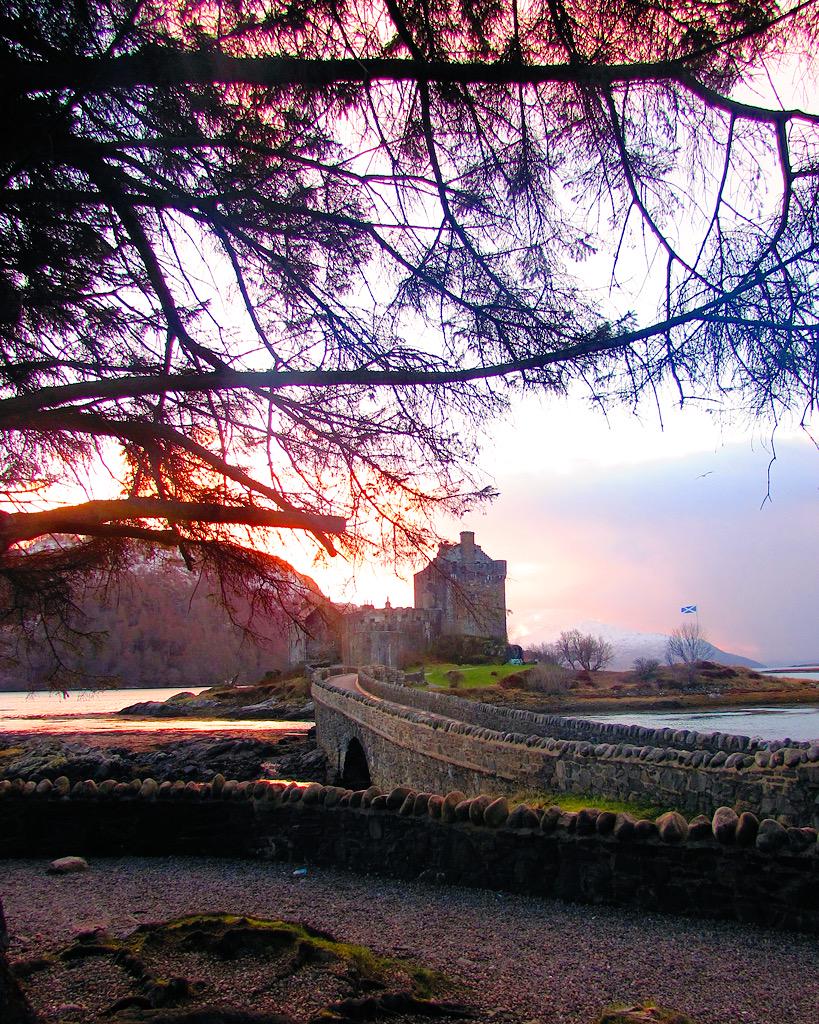 Great place to visit <a href="/VisitScotland/">VisitScotland</a> <a href="/TrueHighlands/">True Highlands</a> <a href="/welovehistory/">Historic Scotland</a> <a href="/welcomescotland/">Welcome to Scotland</a> <a href="/DiscoverScotlnd/">Discover Scotland</a> <a href="/1EileanDonan/">Eilean Donan Castle</a>