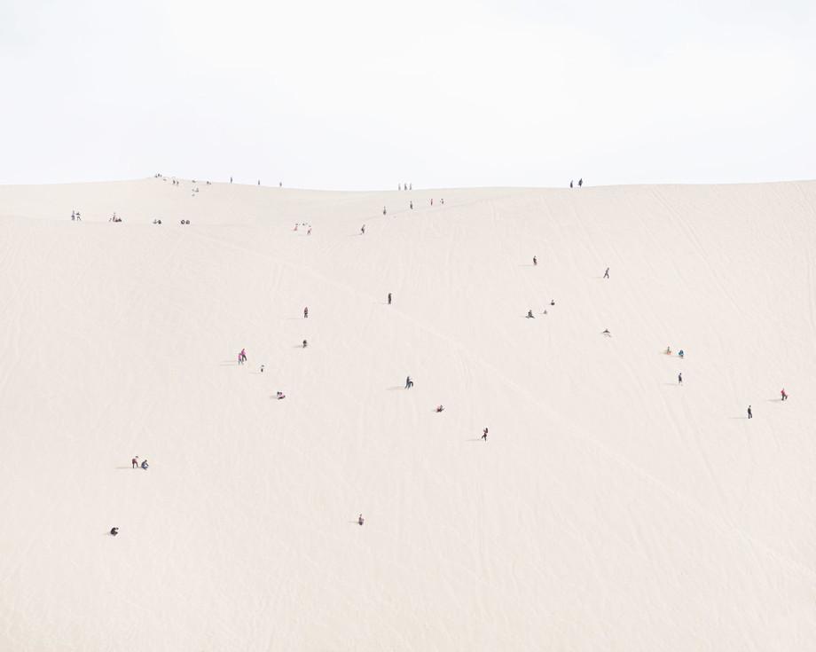 TourClub1's tweet image. Это не муравьи, это люди- похожие на букашек, на фоне пустыни Гоби