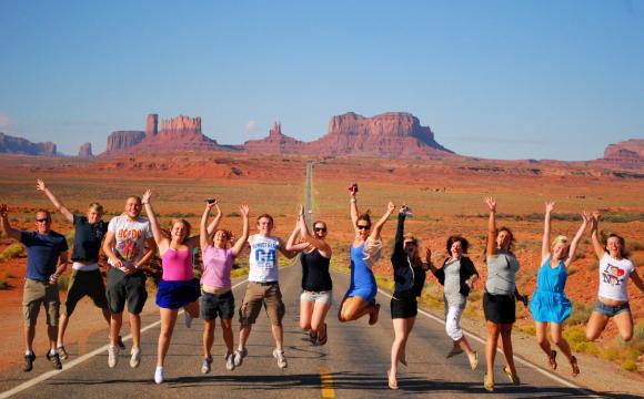 gapyear's tweet photo. Book a #tour in the #USA http://t.co/DyENN9OA3u http://t.co/lM6pz8cnCe
