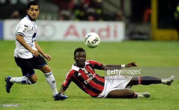 صوره تجمع كل من الغاني مونتاري والأرجنتيني موراليز لاعبين #الاتحاد الجدد ..

الله ينفع بهم ❤