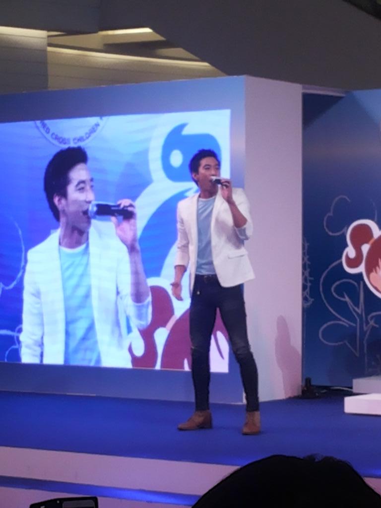 โตโน่งาน โครงการแว่นตาเพื่อน้อง