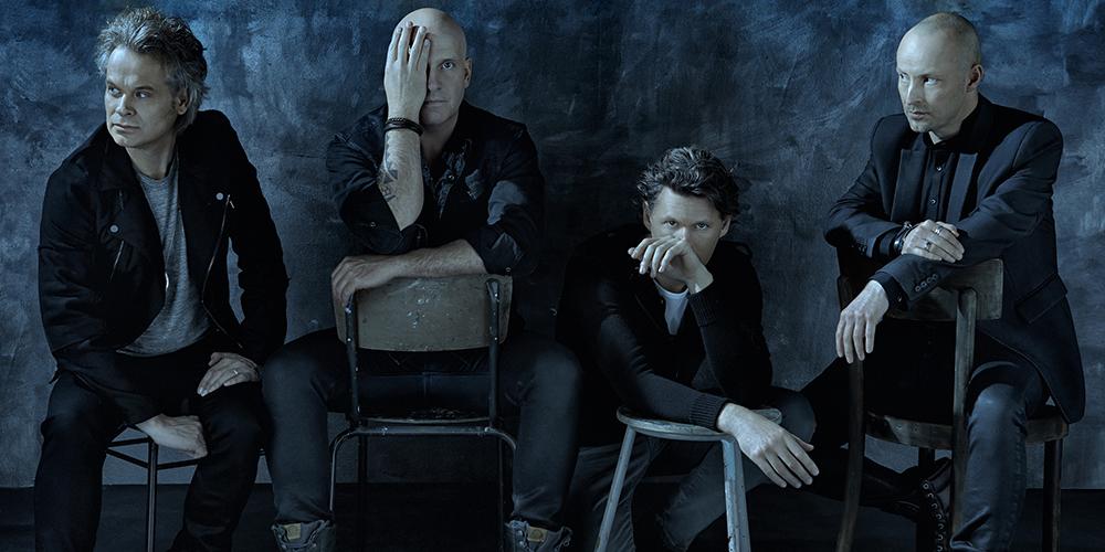 blof's tweet image. Vrijdag 7 augustus op @NPO3: de documentaire ‘Het verhaal van BLØF’ (21.15 - 22.10 uur) bit.ly/1g8kUcg