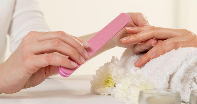 Herdotie's tweet photo. This Is The Strange New Nail Shape Everyone Is Asking For http://t.co/TzMn5NvDlF http://t.co/osNoQcP2jU