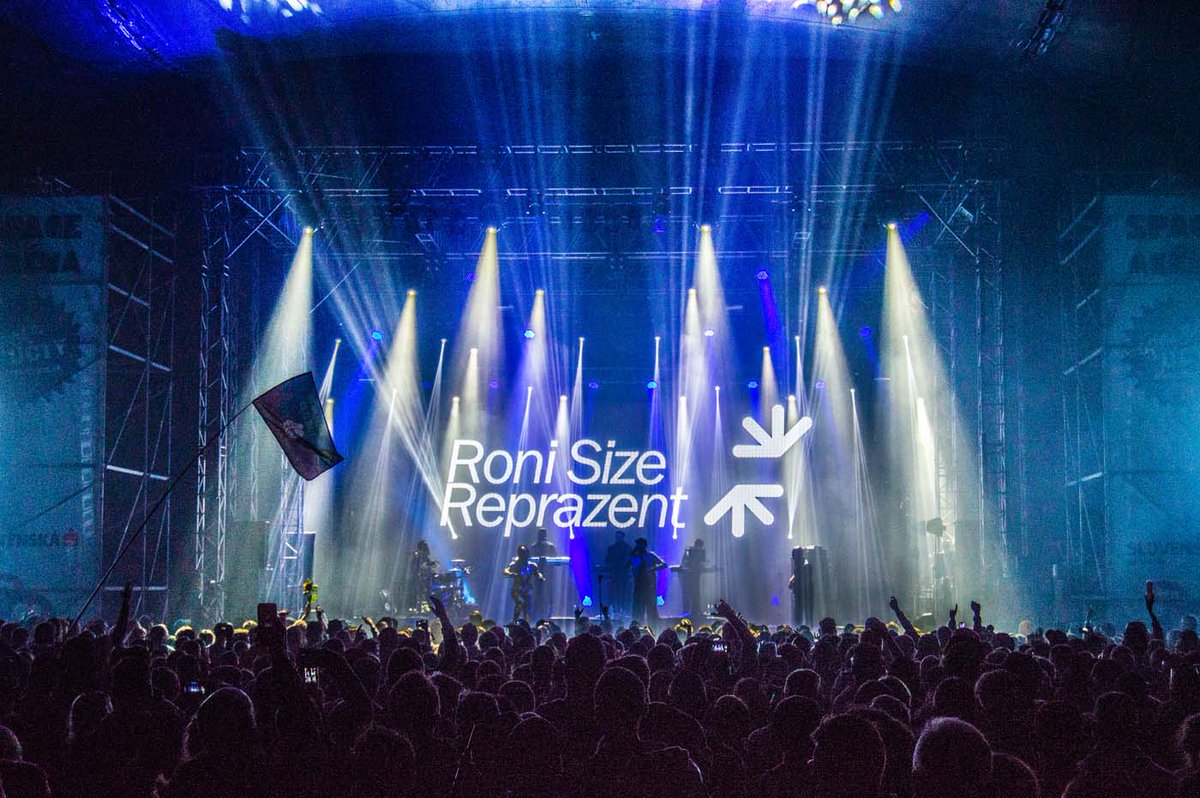 ronisizebristol's tweet photo. Added some photos frm an already mental summer - still aint over yet! #Reprazents #Ready4More
http://t.co/8caRqh10y4 http://t.co/z8eS7PbScg