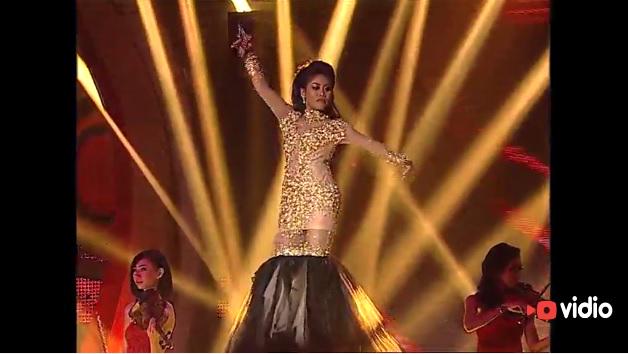 Indosiar's tweet photo. Suka sama penampilan @DA2_Evi ? Yuk klik : http://t.co/01ApW68Pf0 http://t.co/bosWHFfnfw