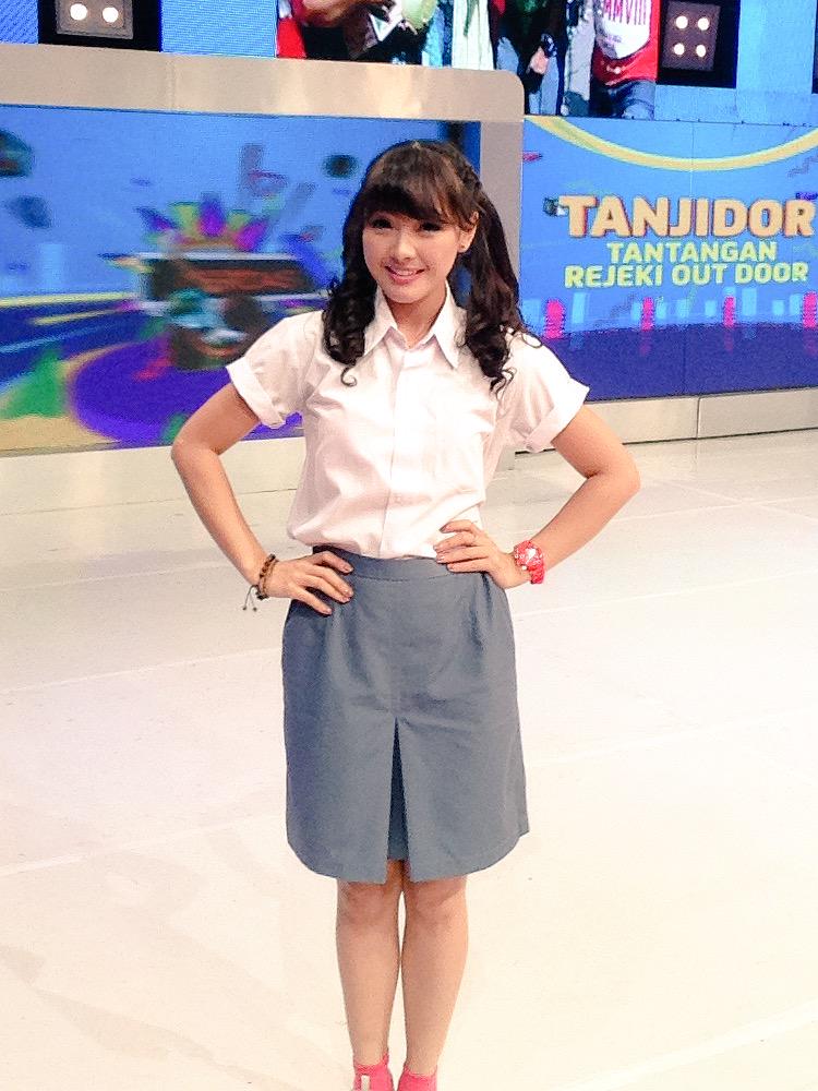 Anariana27's tweet photo. Semoga bisa obatin kangen ❤️ http://t.co/EJbj6PJJ5b