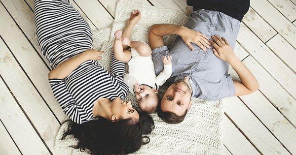 magicmaman_com's tweet photo. Un #congéparental illimité et payé pour les parents salariés de #Netflix ! http://t.co/1kXrHxTldZ http://t.co/nex7c4KkDk