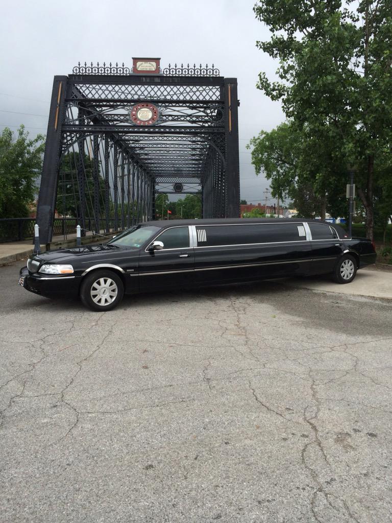 Summit City Limo (@summitcitylimo1) on Twitter photo 