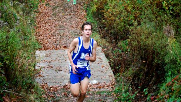 MileSplit_NE's tweet photo. Chris Walfield is the top XC returner this fall, but who else made the list? http://t.co/tA9WzwZrWD check it out http://t.co/icvE3aYEgR