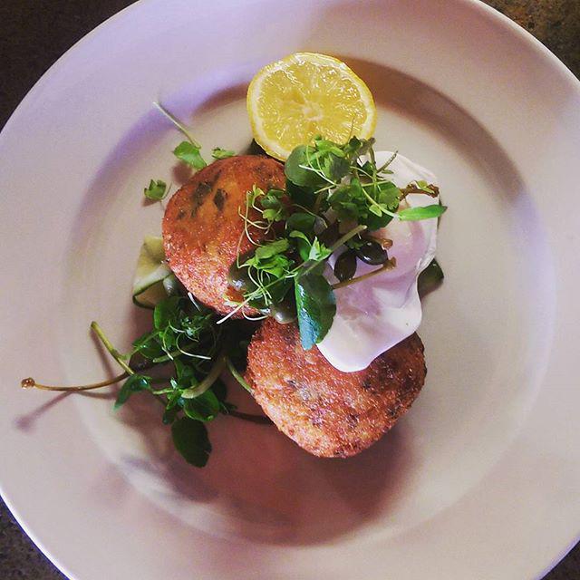 rooftopcafeldn's tweet photo. Lunch today. Sea trout fishcake, poached duck egg, caper berries, watercress. Heaven on a plate #rooftop #rooftopca… http://t.co/0dRC725JVd
