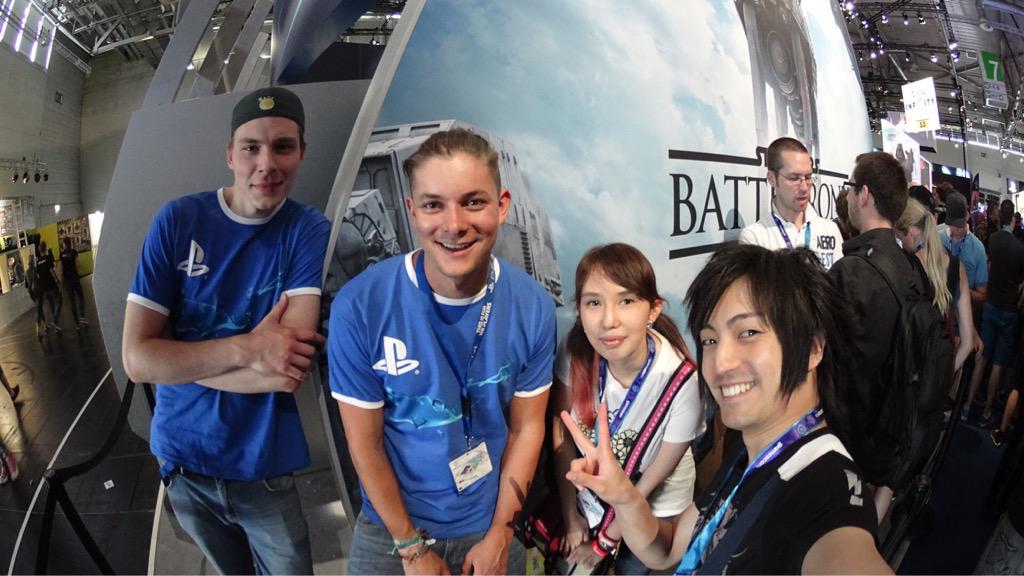 IK1T's tweet photo. Wir haben grad StarWars Battlefront Co-op gespielt!!! So fucking awesome!!! #gamescom #Battefront #PS4 #PlayStation http://t.co/I95gEqpm8c