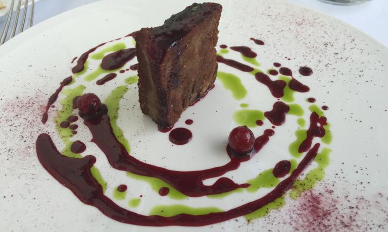 identitagolose's tweet photo. La nuova Como di @DCaranchini, giovane chef di Casa Santo Stefano http://t.co/I3s2mn2CDn http://t.co/rf19nrnaR3