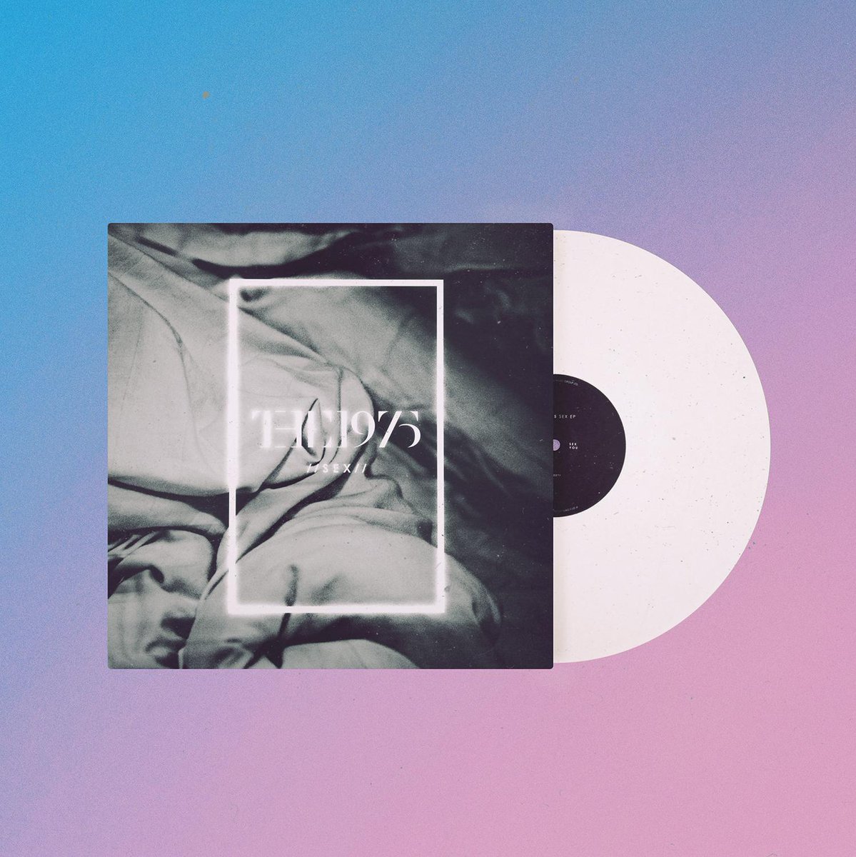 the1975's tweet photo. // S E X E P - W H I T E V I N Y L // http://t.co/AScB9X7dMt L O V E http://t.co/KLu1ZbrtOd