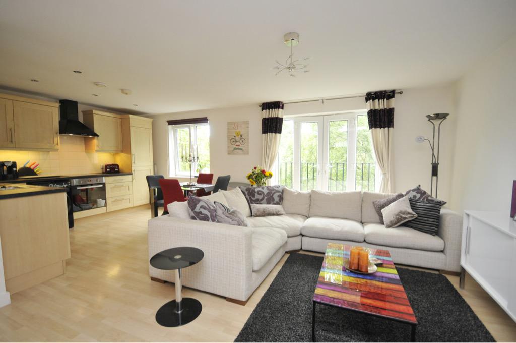 kev_jacques's tweet photo. Anyone interested in a two bed property in #chesterfield? http://t.co/NQvKkNiJrl @royalhospital @REDBRIKproperty http://t.co/saLLZxm92g