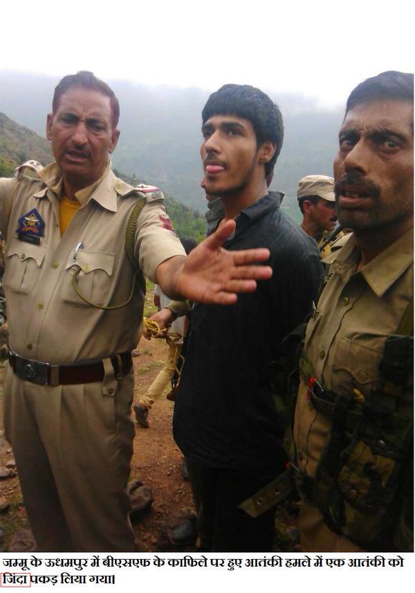Sanjay_vis's tweet photo. वो कसाब था ये कासिम हे,
दोनो पाकिस्तान से..
पर एक बात गलत की,
जिंदा के बजाय जहनुम पहोचाना था ! http://t.co/CEU9mr7akv