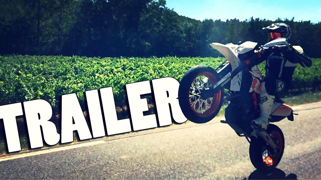 KIKANINAC's tweet photo. La vidéo de mes vacances arrive vendredi ! Le trailer est en ligne aujourd'hui à 17:00 ! 😃 http://t.co/pXPpm1smT6