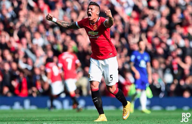 ollyjones212's tweet photo. This is why we love Rojo!! "@marcosrojo5: Can´t wait to wear my jersey again!
#MUFC #RojoIsRed" http://t.co/xue03DRVgA
