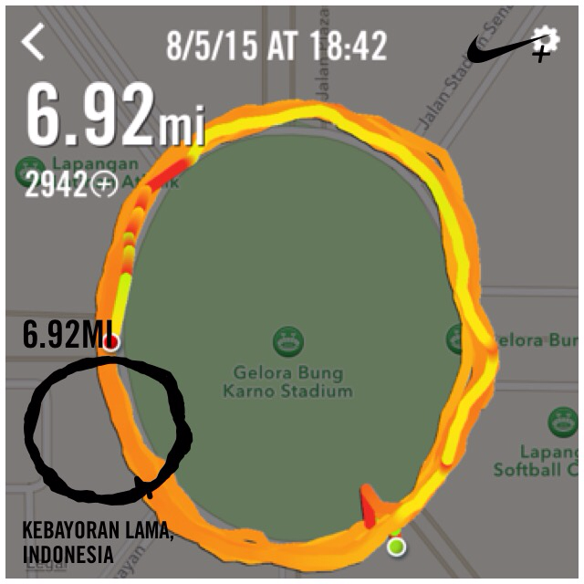Pra7rit_Medis's tweet photo. Senyum :)  I just ran 6.92 mi with Nike+. http://t.co/BOYYzuEKoR #nikeplus http://t.co/IF39I6UCU3
