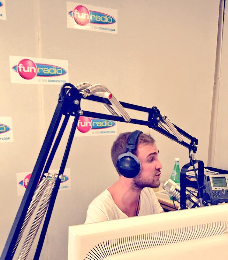 ManoHellio's tweet photo. Du lundi au vendredi entre 12h et 16h, @Morgan_Funradio est avec vous en Loire Atlantique ! #Nantes #44power http://t.co/ozFTf4HEUR