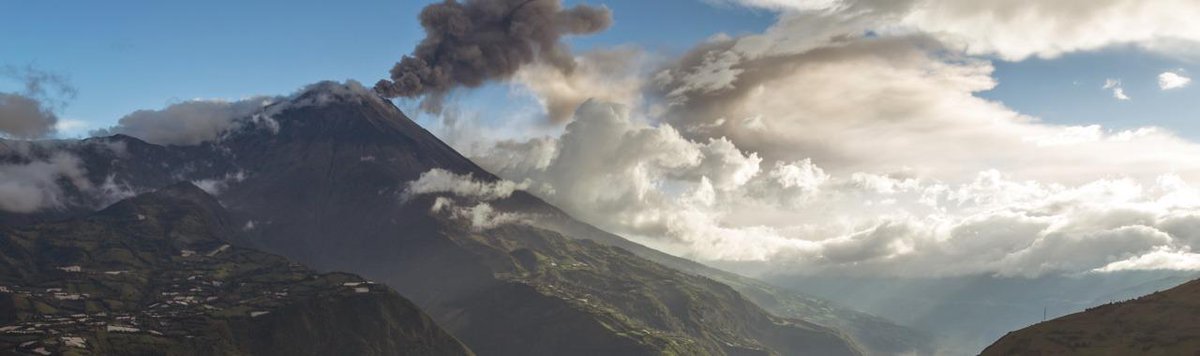vacaykit's tweet photo. #Ecuador is an incredible place! Check out our complete #packinglist and #traveltips: http://t.co/Tv1qcwYAph http://t.co/eeQ0mnURQh