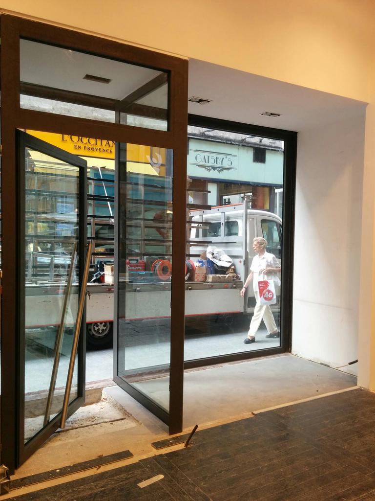 Prossima apertura #negozio  #lacoste  #torino