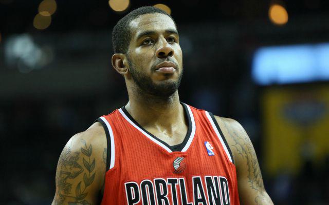 NBAllDayLong's tweet photo. LaMarcus Aldridge is building a separate house just for his sneakers http://t.co/xIBoudrRbo