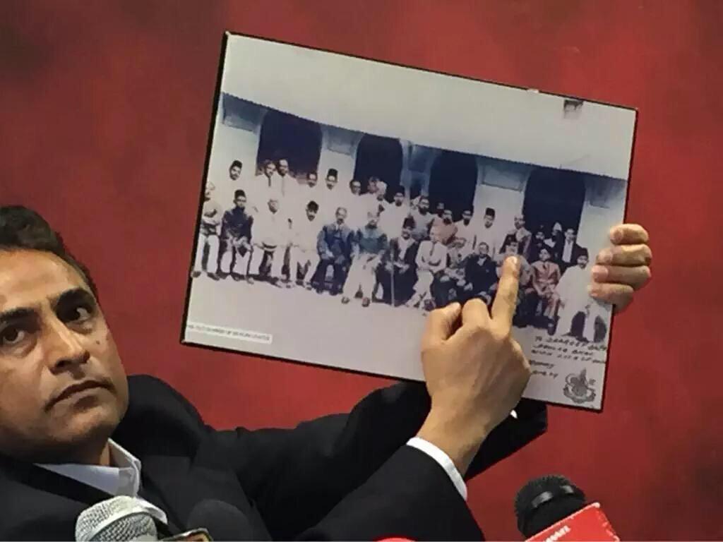 abidifactor's tweet photo. For Youthiyas and detractors by @azizabadi ;-) http://t.co/NqUcyC9jPQ