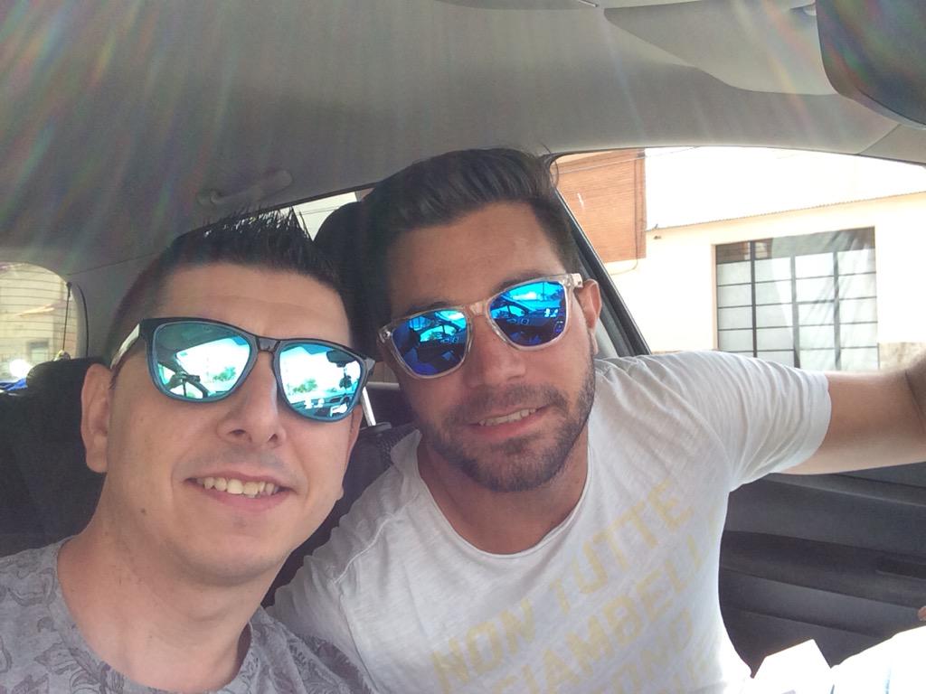 catadj82's tweet photo. @HawkersCo nuestra nueva adquisicion @chicho0011 http://t.co/fZjIl3CGl0